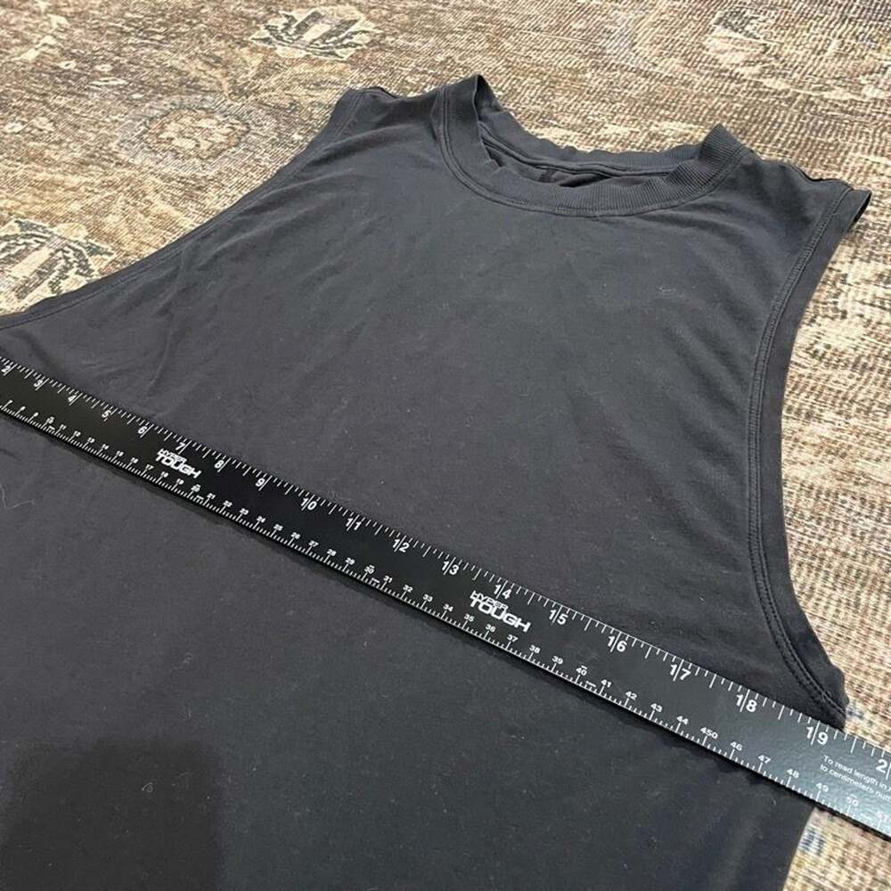 Lululemon Womens 6Black Sleeveless Muscle Tank Top Relaxed Swing High Neck